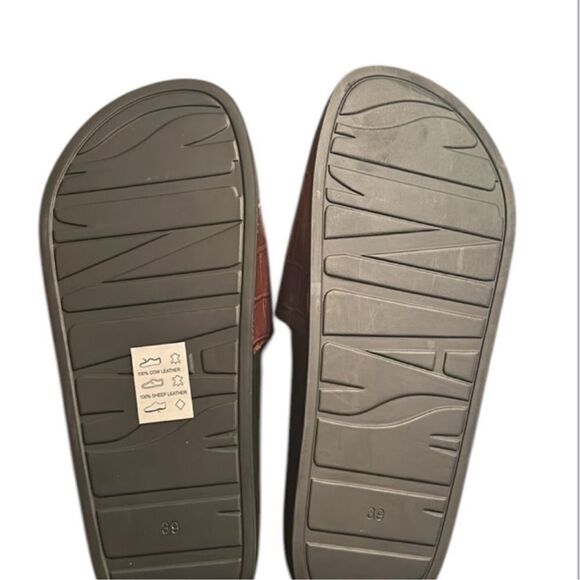 - All Saints Brown Slide Leather
Slides(Size 39) - Picture 3 of 9